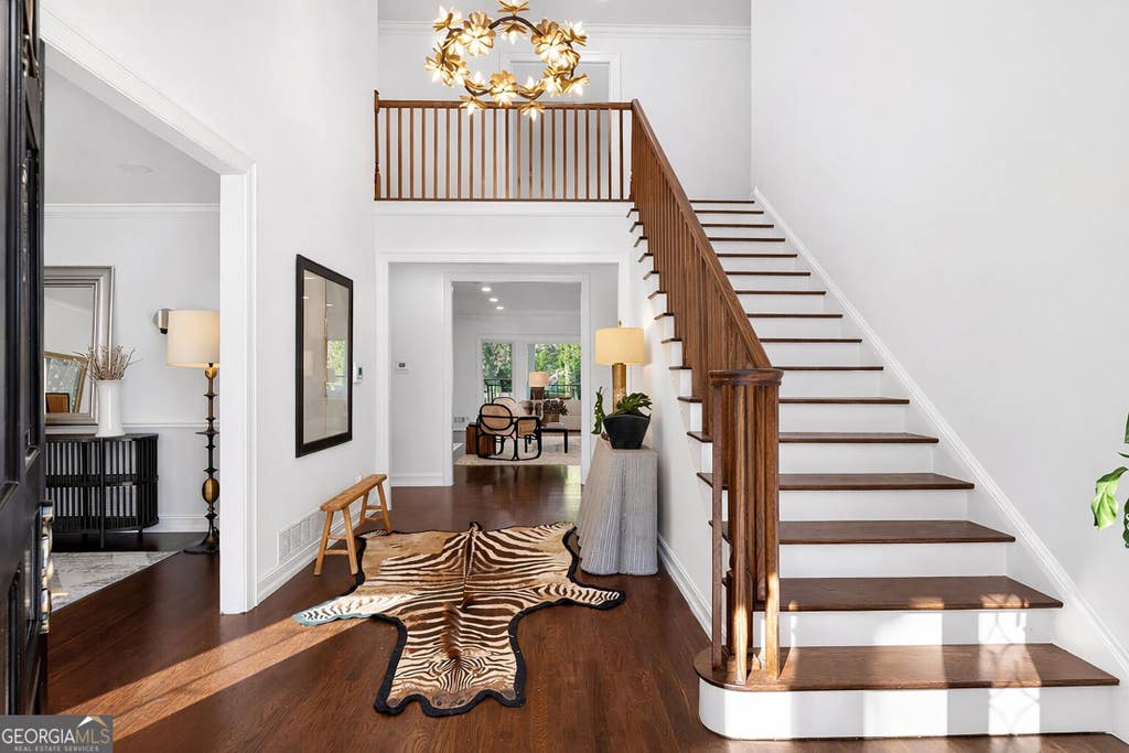 Photo of 1330 W Wesley Road NW, Atlanta, GA 30327 (MLS # 10822823)