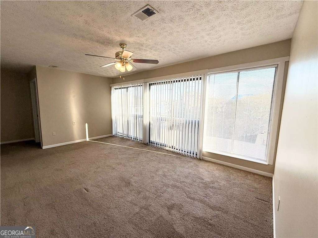 296 Country Club DR