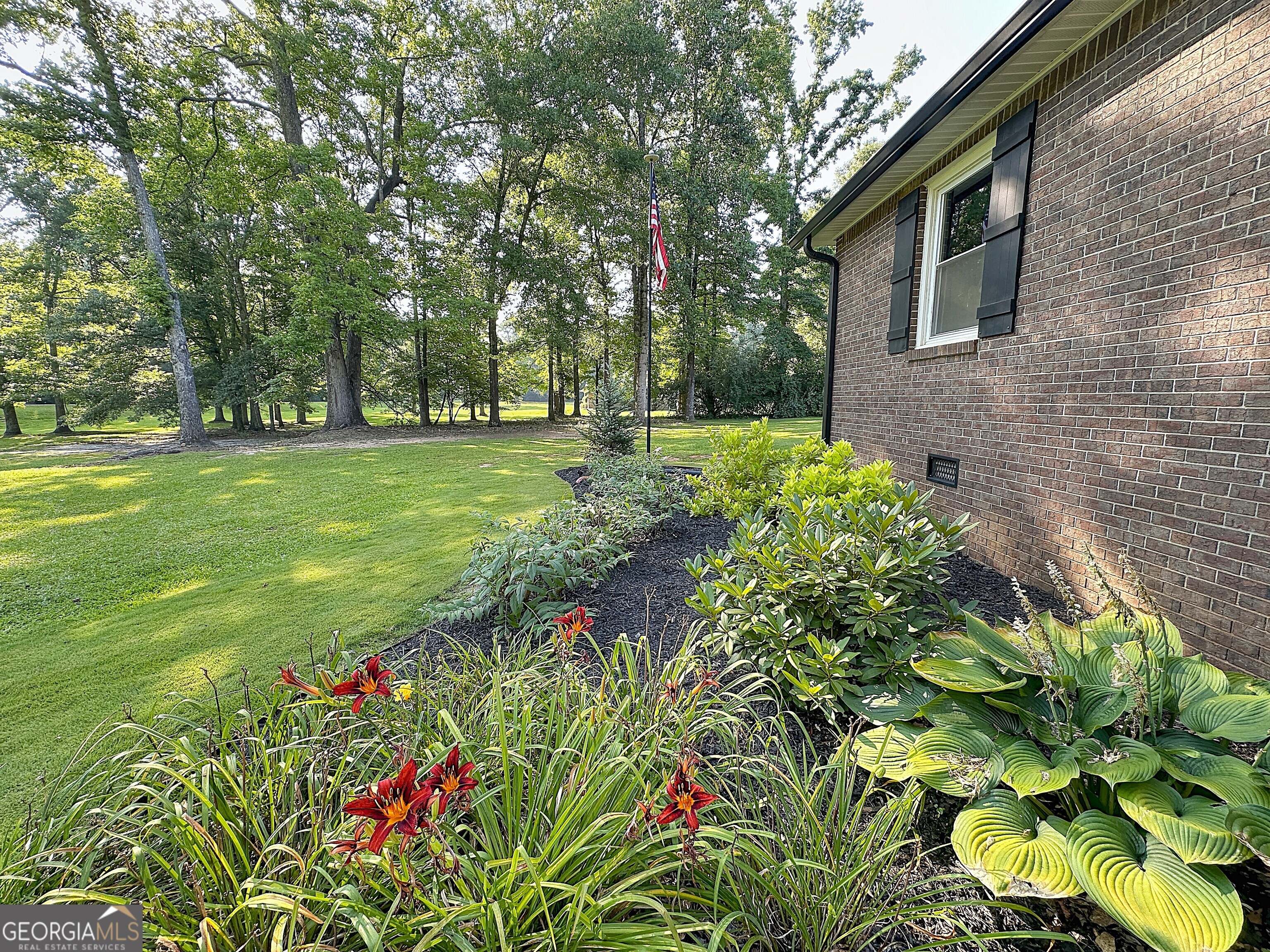 1501 E Main ST