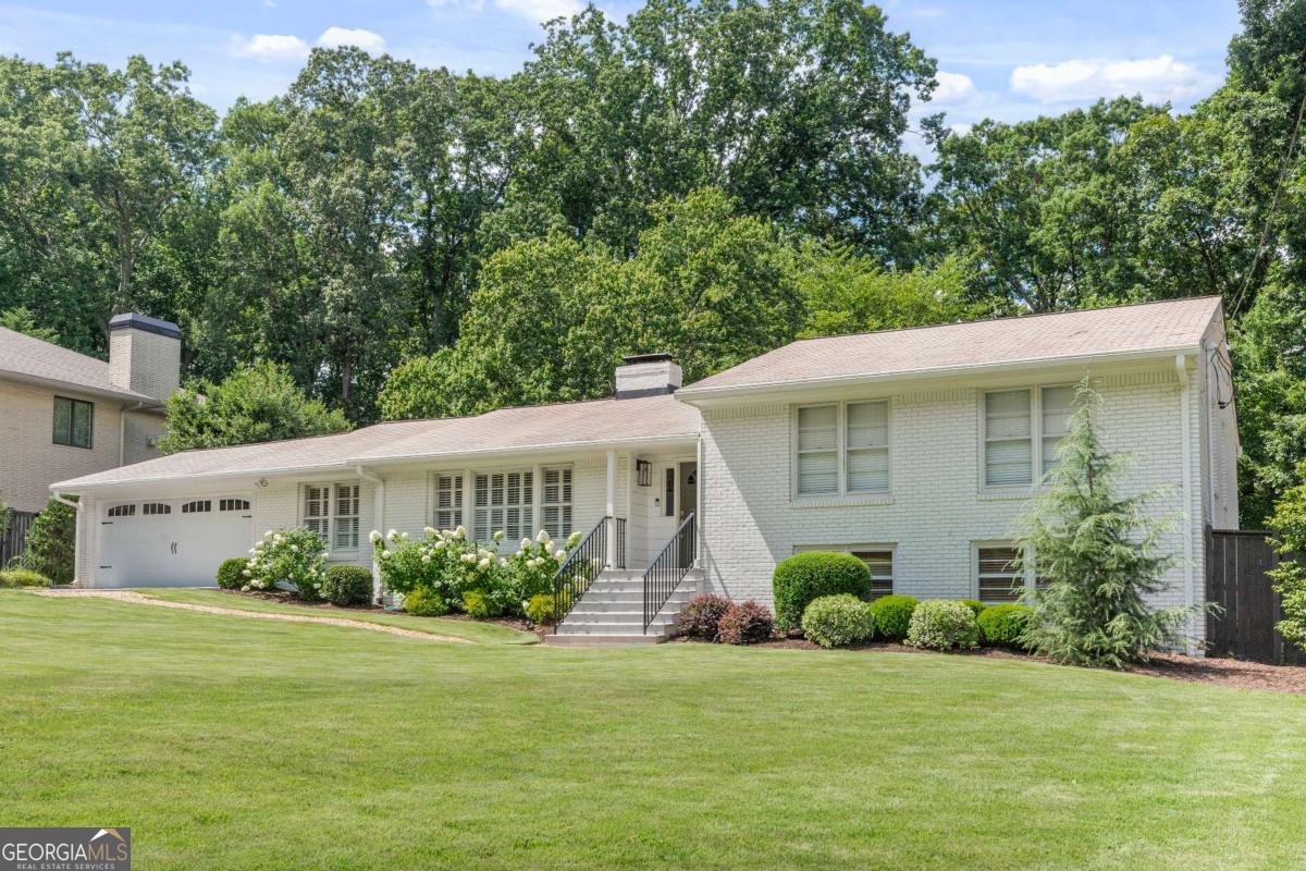 340 Forest Hills DR