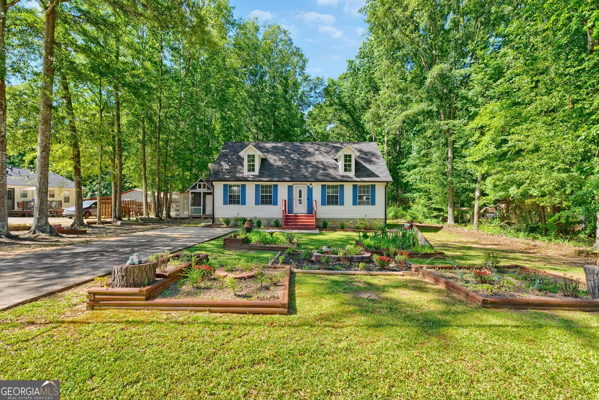 1209 N Hampton Drive