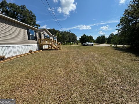 A home in Smithville