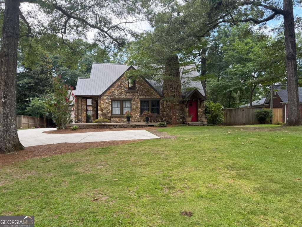 Photo of 607 N College Street, Cedartown, GA 30125 (MLS # 10803229)