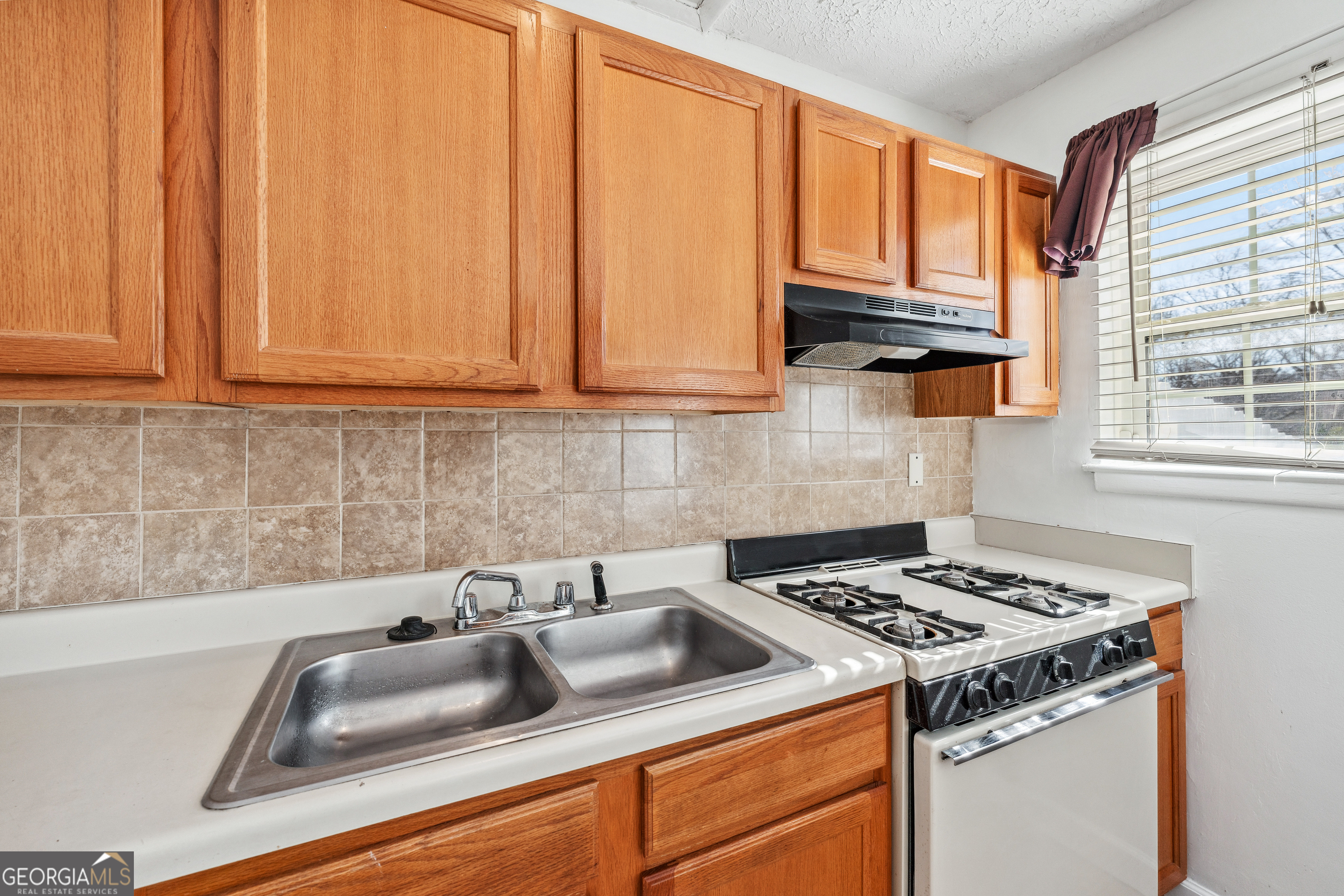 1625 Conley RD 270