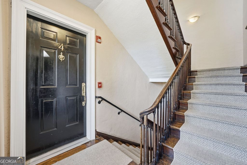 Photo of 2814 Peachtree Road NW #4, Atlanta, GA 30305 (MLS # 10660729)