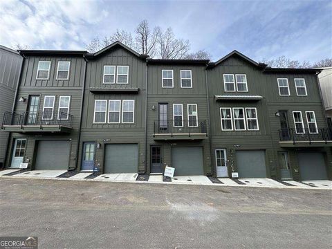 Photo of 1379 Breezy Circle Cir SE #93, Atlanta, GA 30315 (MLS # 10701372)