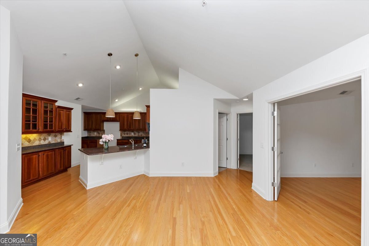 104 HIGHLANDS RIDGE PL 1