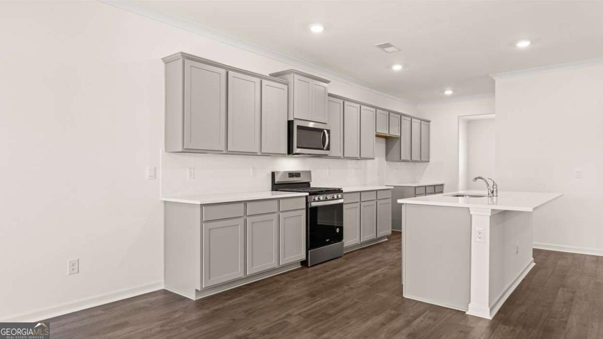 79 Weymouth DR