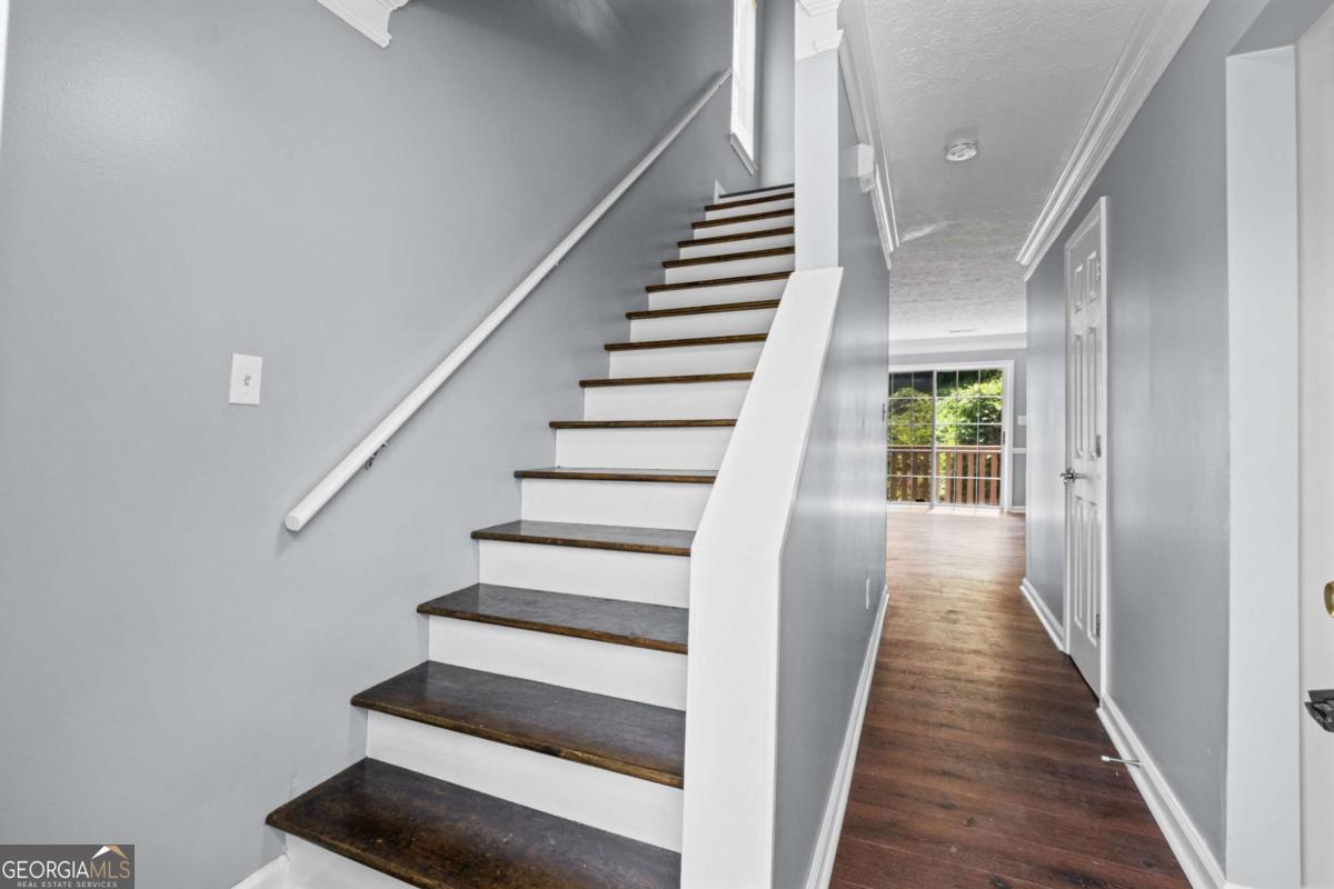 138 Bridge View DR