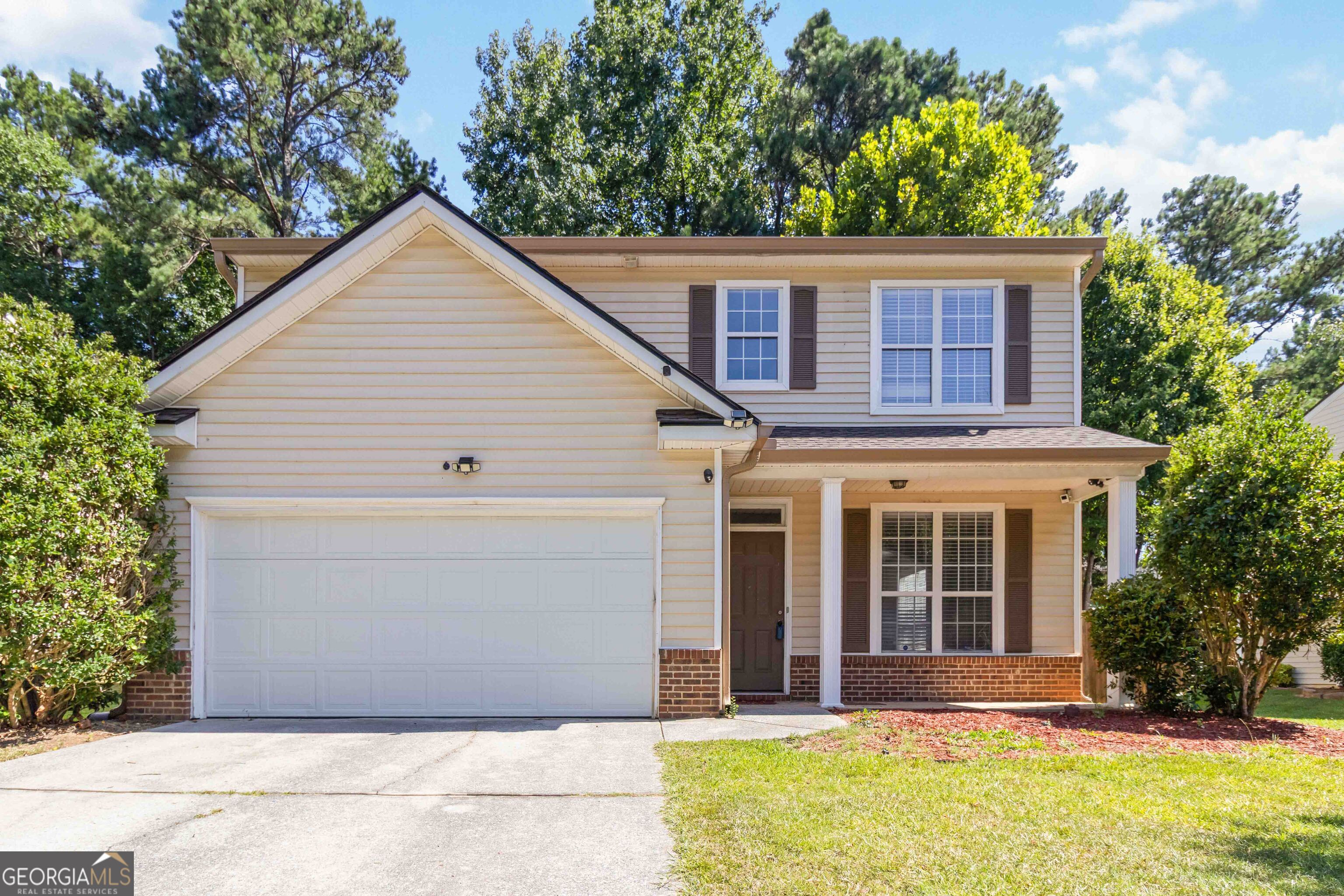 Welcome to Silver Creek! This spacious 4-bedroom, 2.5-bath home offers the perfect blend of comfort, function, and convenience. Step inside to find a bright and airy layout featuring a formal dining room that easily seats 12, a cozy den, and a family room that's perfect for relaxing or entertaining. The kitchen is a chef's dream, complete with stainless steel appliances, a gas cooktop, and a casual eating area with a view to the family room, keeping everyone connected. Upstairs, retreat to the owner's suite, featuring a soaking tub, separate walk-in shower, double vanity, and walk-in closet. The upstairs hallway laundry offers added convenience for busy households. Step outside to enjoy the fully fenced backyard, ideal for family gatherings, playtime, or peaceful afternoons under the sun. Located just minutes from dining, shopping, and Six Flags, this home offers the lifestyle you've been looking for-all in the sought-after Silver Creek subdivision. Don't miss your opportunity to call this one home-schedule your private tour today!