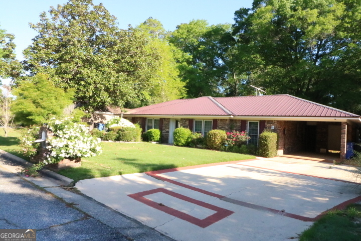 5549 Cranston DR