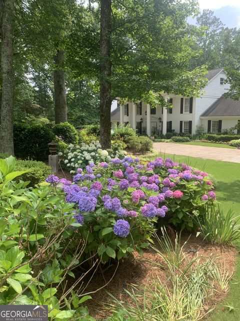 1700 Chartwell TRCE Stone Mountain GA 30087