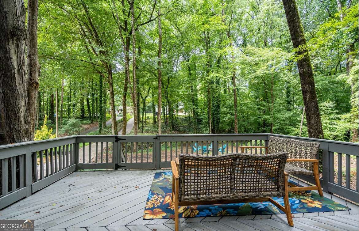 111 John Christopher DR