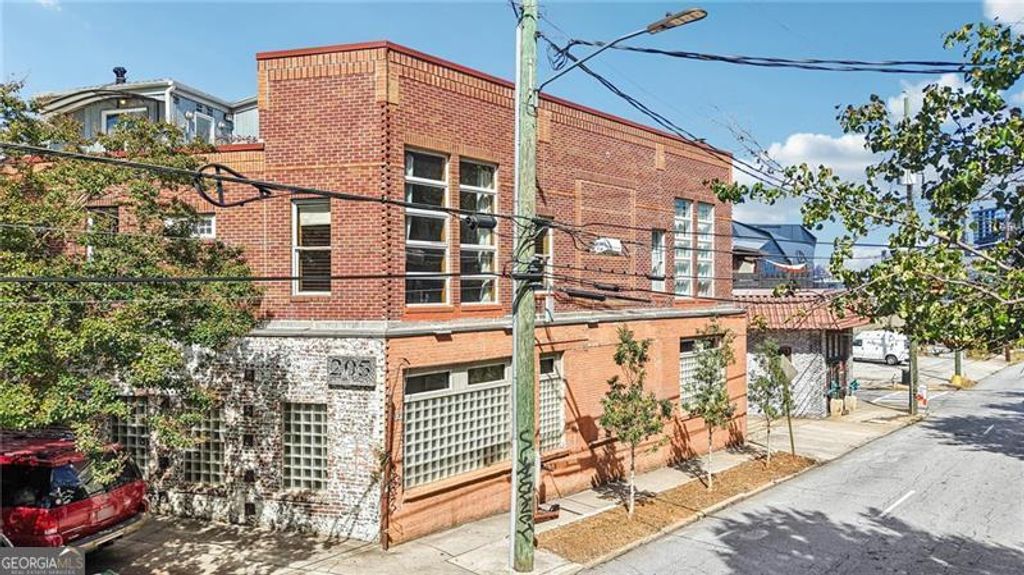Photo of 205 Walker Street SW #G8, Atlanta, GA 30313 (MLS # 10625817)
