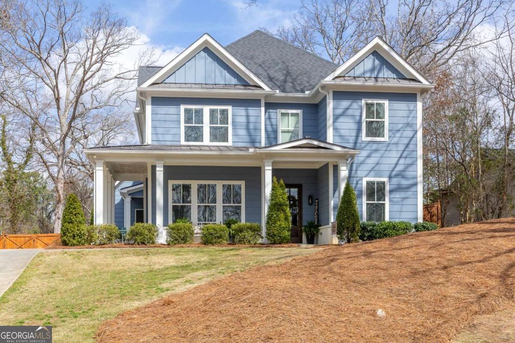 Photo of 1129 Oakdale Drive SE, Smyrna, GA 30080 (MLS # 10708102)