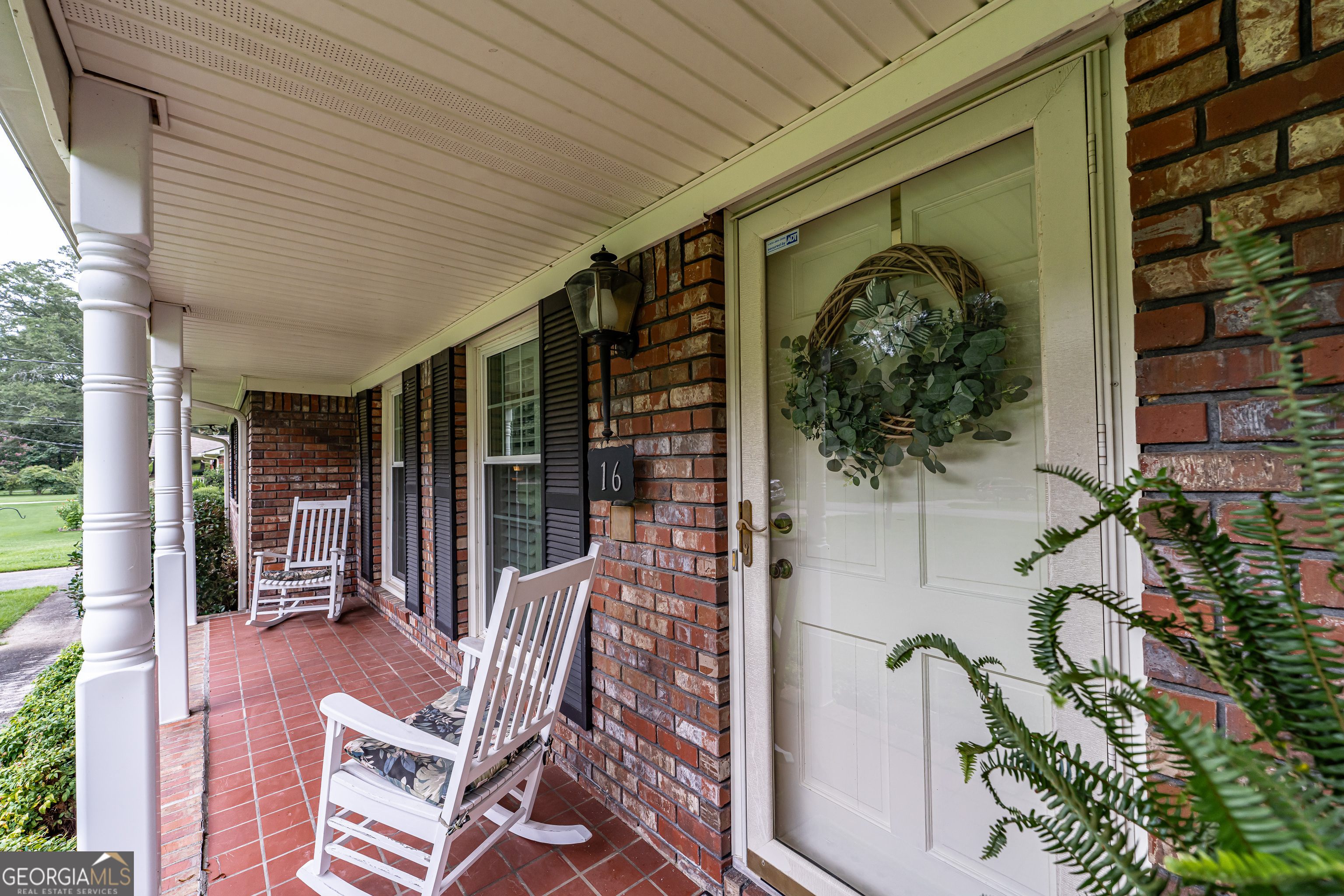 16 Cinnamon LN NE