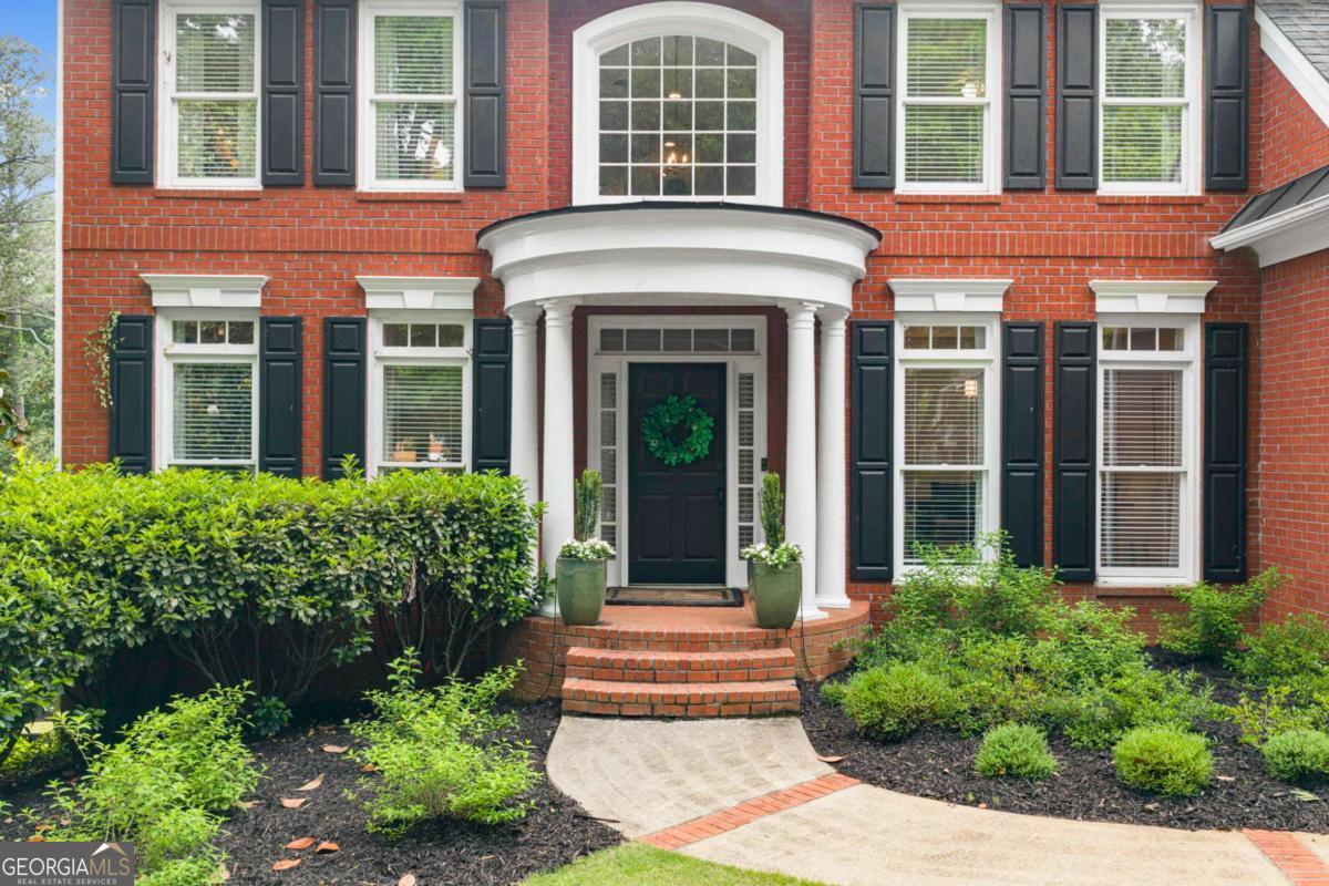 210 Hamilton WAY