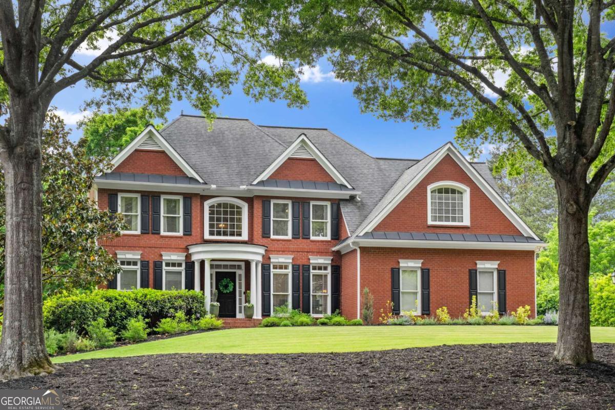 210 Hamilton WAY