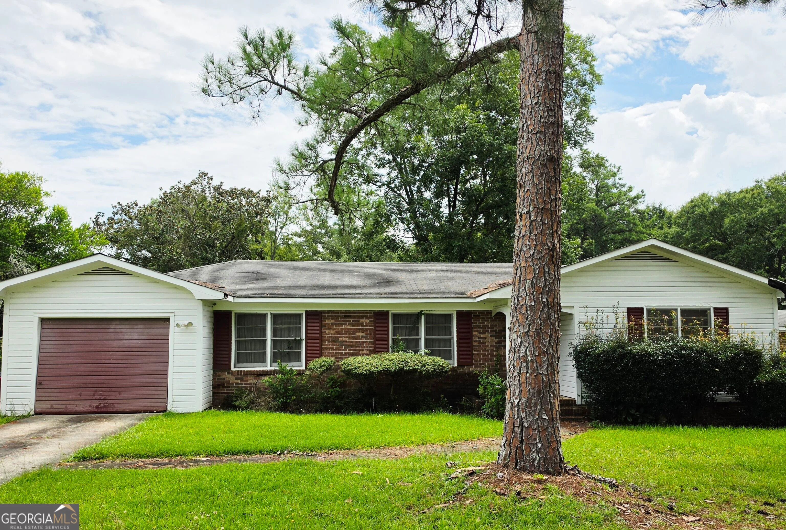 1404 Long Acre Drive