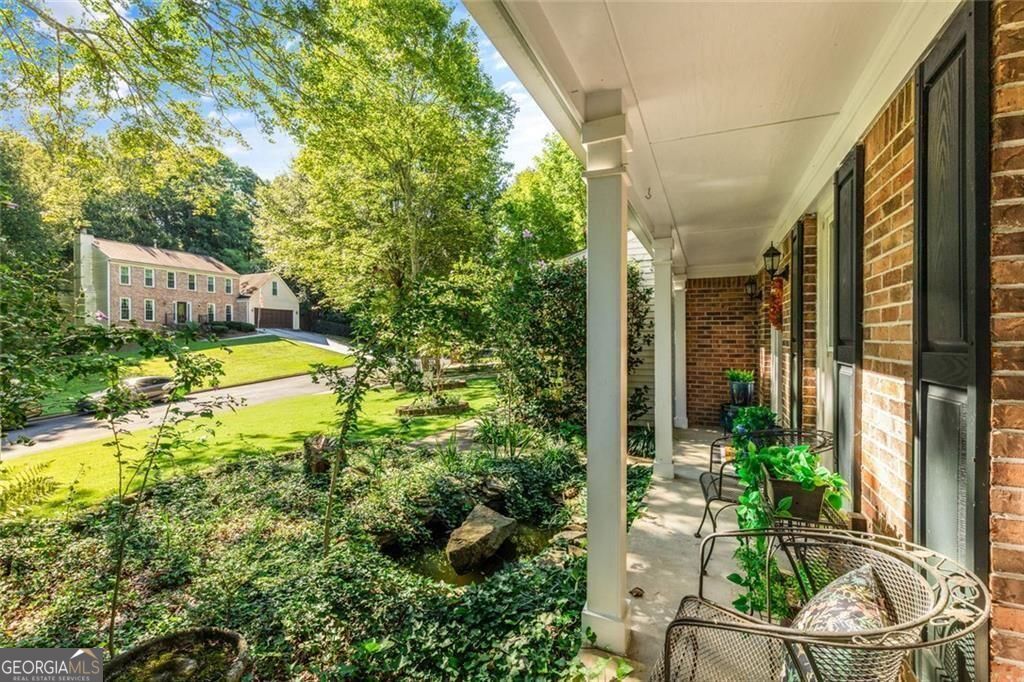 4268 Millhouse LN NW