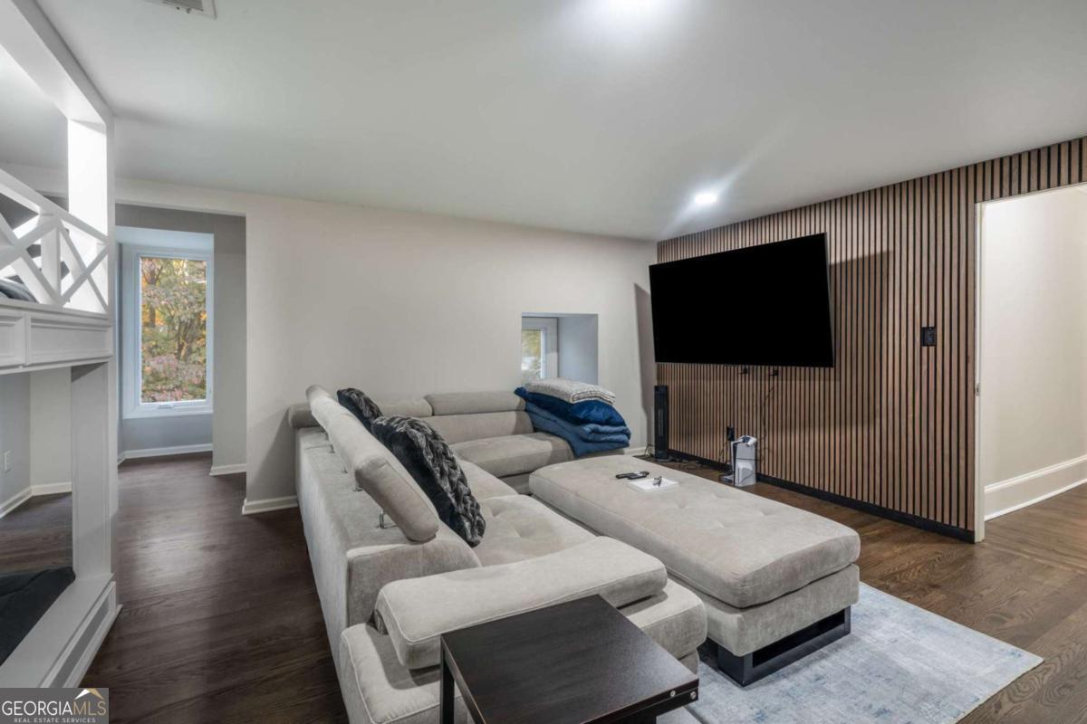Atlanta Country Club - Residential