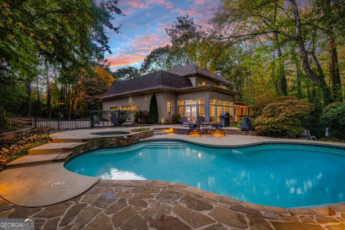 Atlanta Country Club - Residential