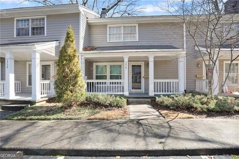 2761 Farmstead RD SE Smyrna GA 30080