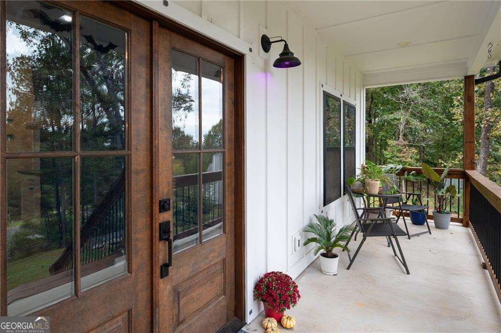 205 Laurel DR NE