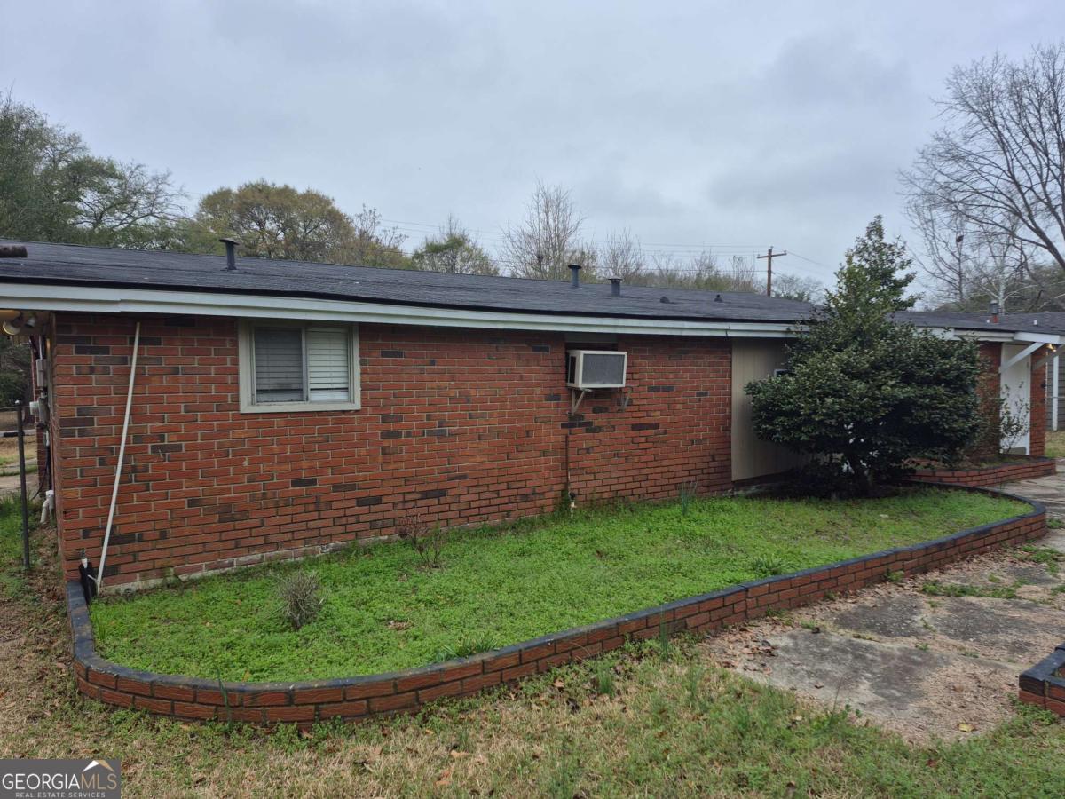 1432 Hagan DR