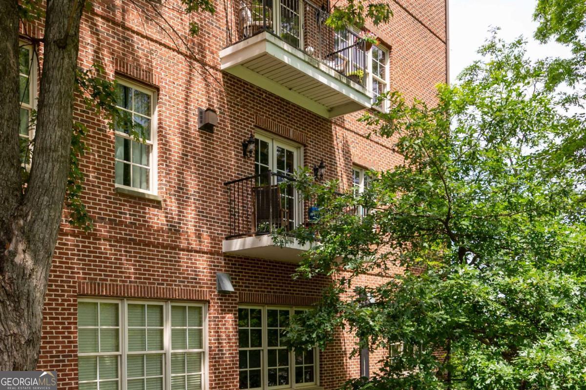 Washington Avenue Commons - Residential