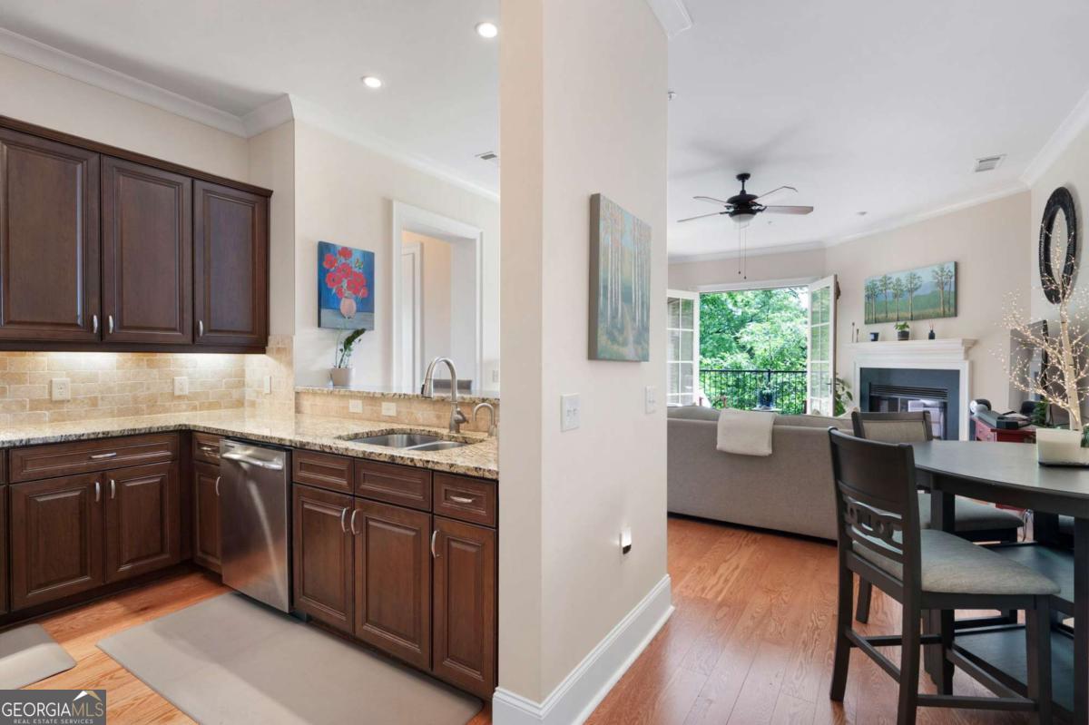 Washington Avenue Commons - Residential