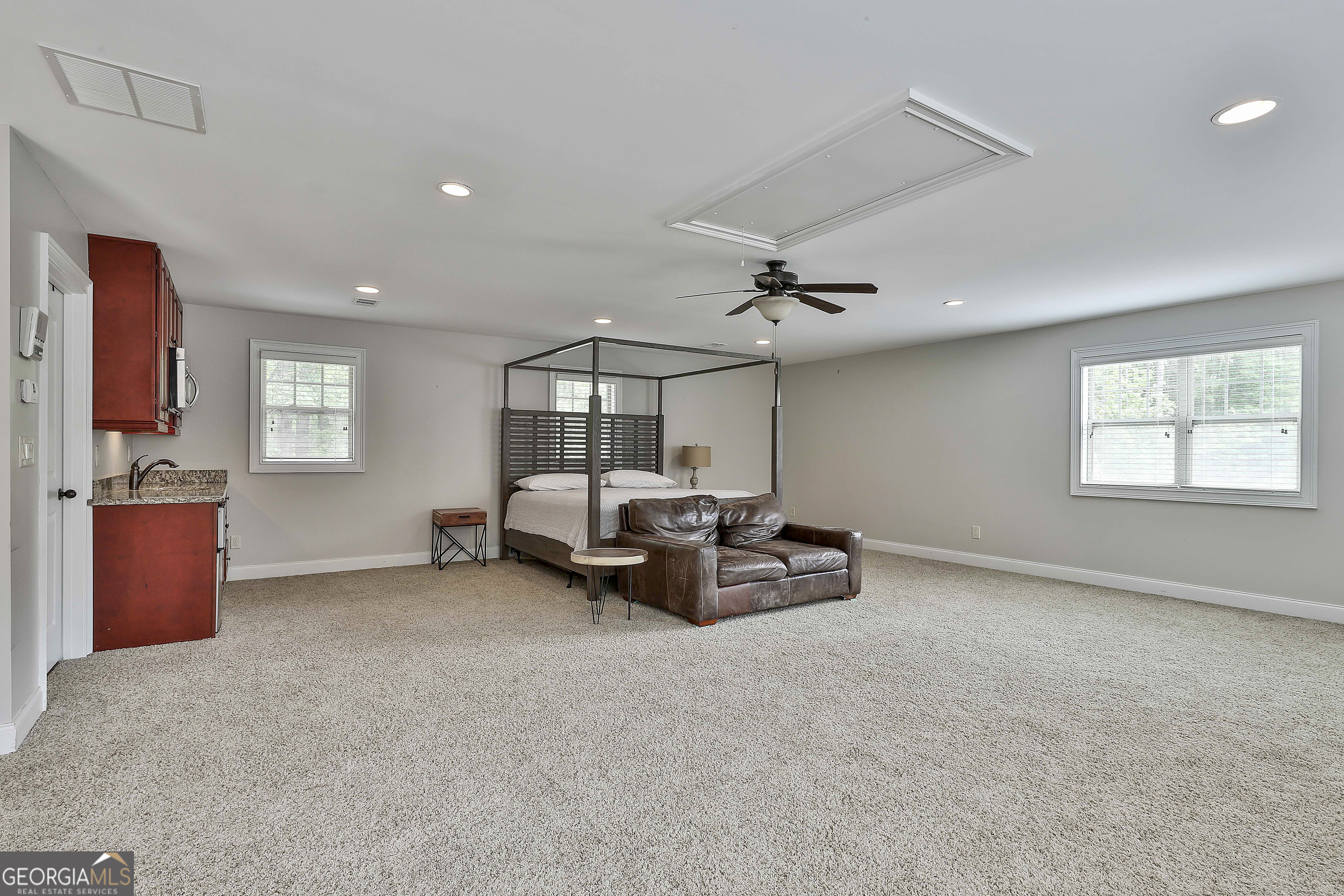 Sharpsburg, Georgia 30277, United States, 5 Bedrooms Bedrooms, ,5 BathroomsBathrooms,Residential,Active,138446