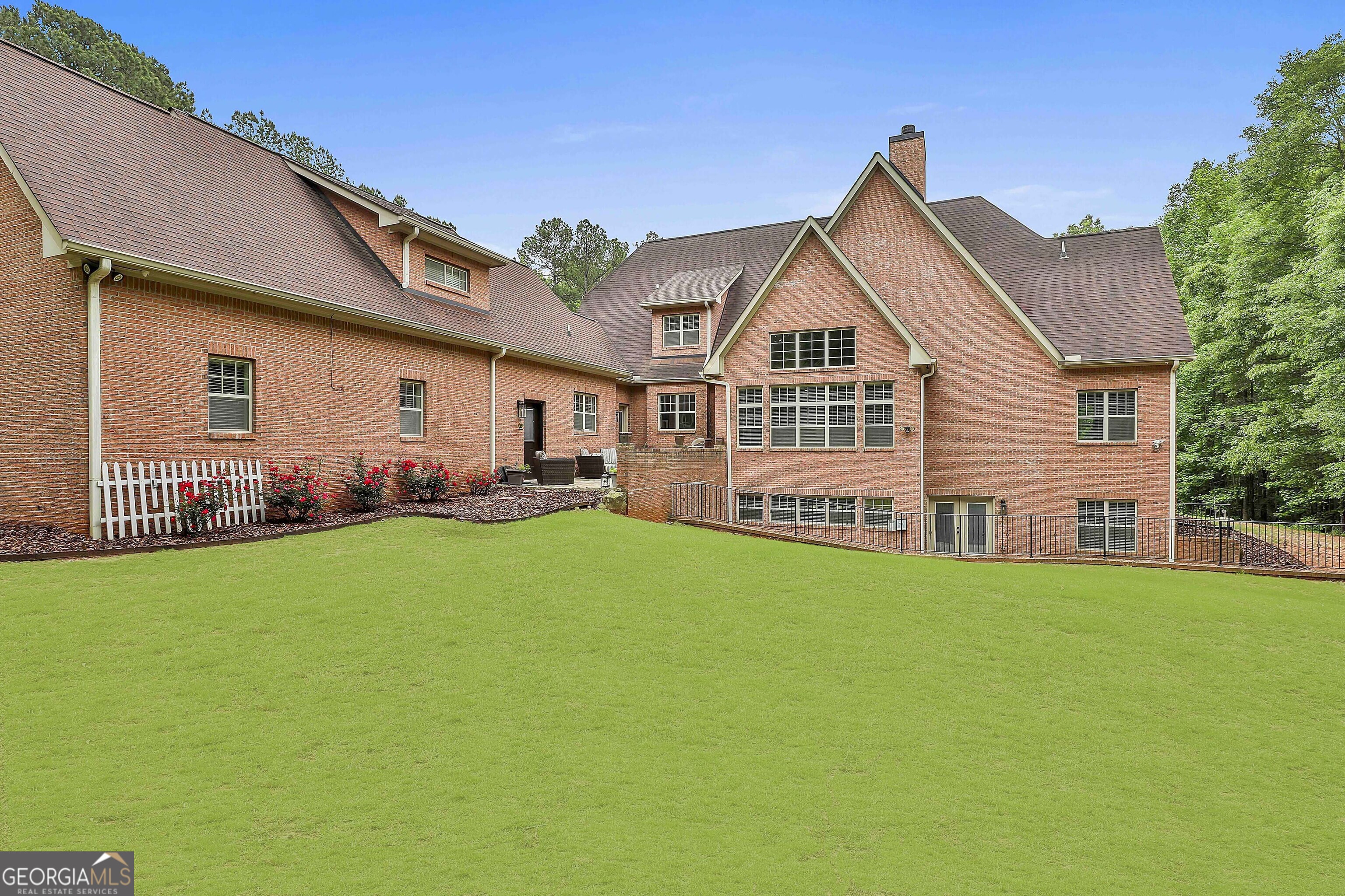 Sharpsburg, Georgia 30277, United States, 5 Bedrooms Bedrooms, ,5 BathroomsBathrooms,Residential,Active,138446