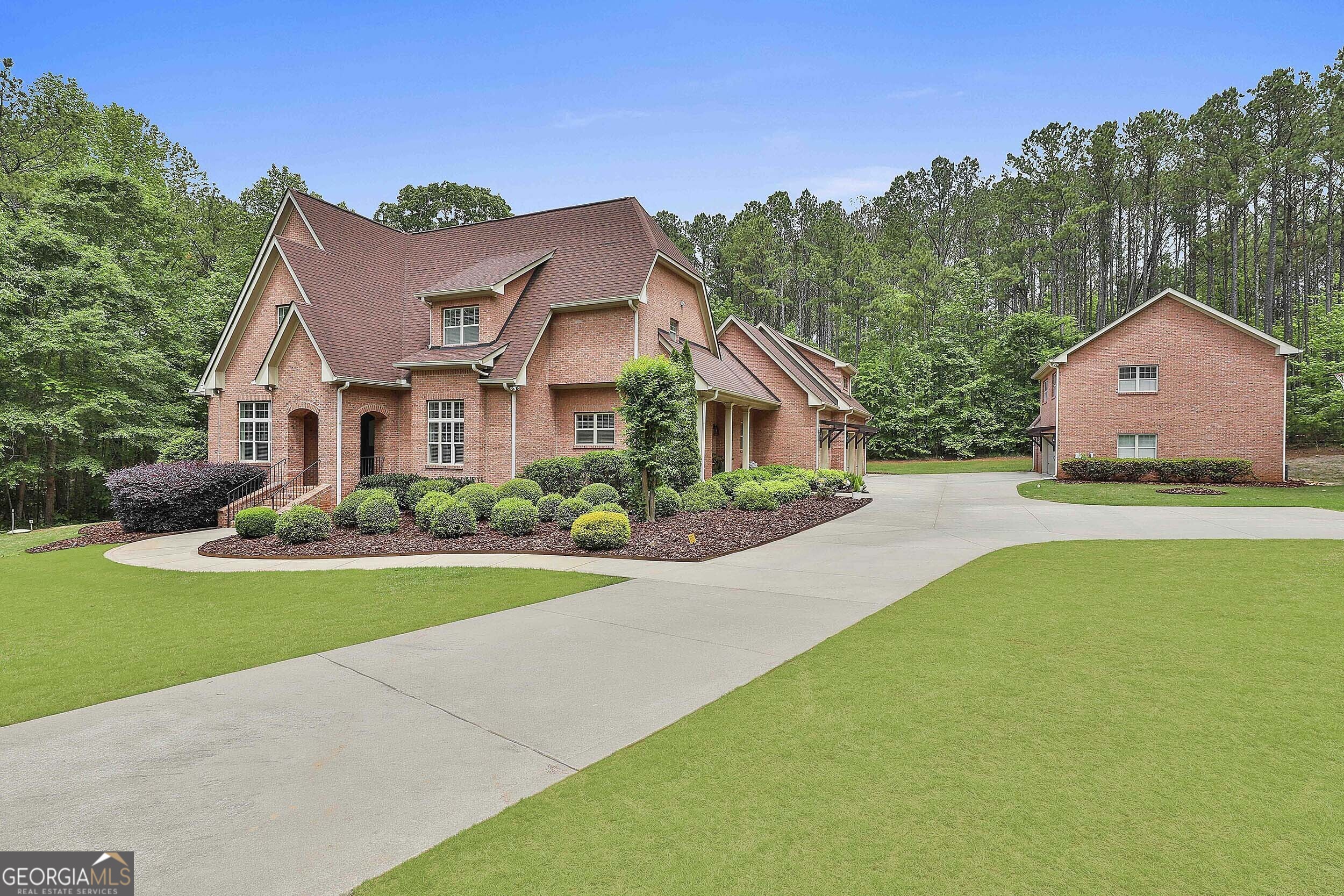 Sharpsburg, Georgia 30277, United States, 5 Bedrooms Bedrooms, ,5 BathroomsBathrooms,Residential,Active,138446