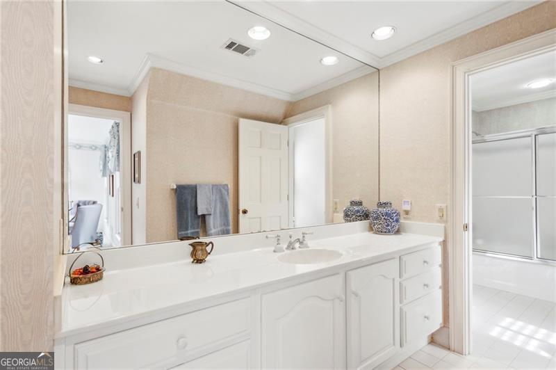 Oakton - Residential