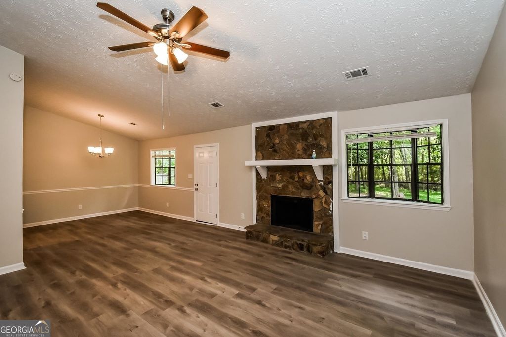 Photo of 263 Independence Drive, Jonesboro, GA 30238 (MLS # 10637062)