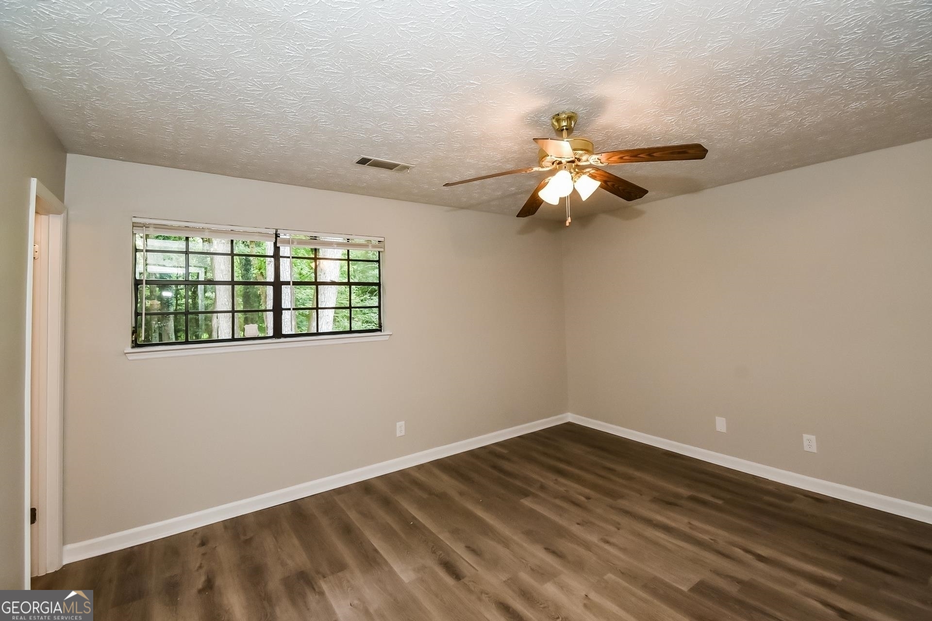 MARTINS BROOK - Residential Lease