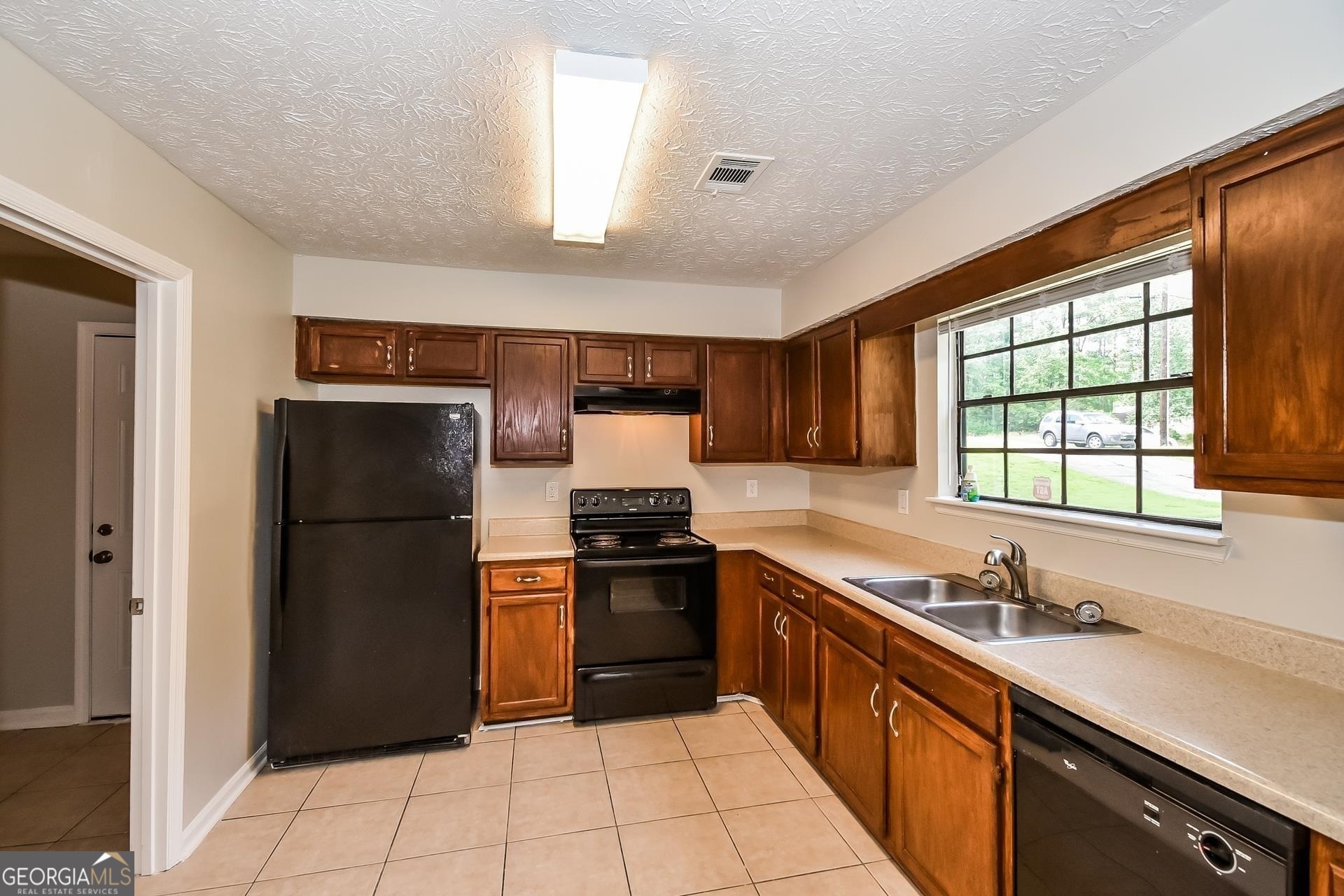 MARTINS BROOK - Residential Lease