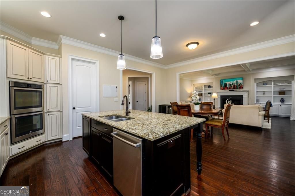 Suwanee, Georgia 30024, United States, 6 Bedrooms Bedrooms, ,6 BathroomsBathrooms,Residential,Active,148484