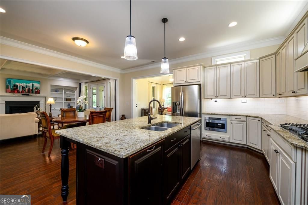 Suwanee, Georgia 30024, United States, 6 Bedrooms Bedrooms, ,6 BathroomsBathrooms,Residential,Active,148484