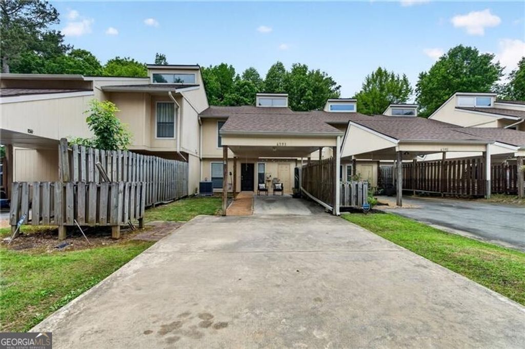 Photo of 6393 Hawthorne Terrace, Peachtree Corners, GA 30092 (MLS # 10763195)