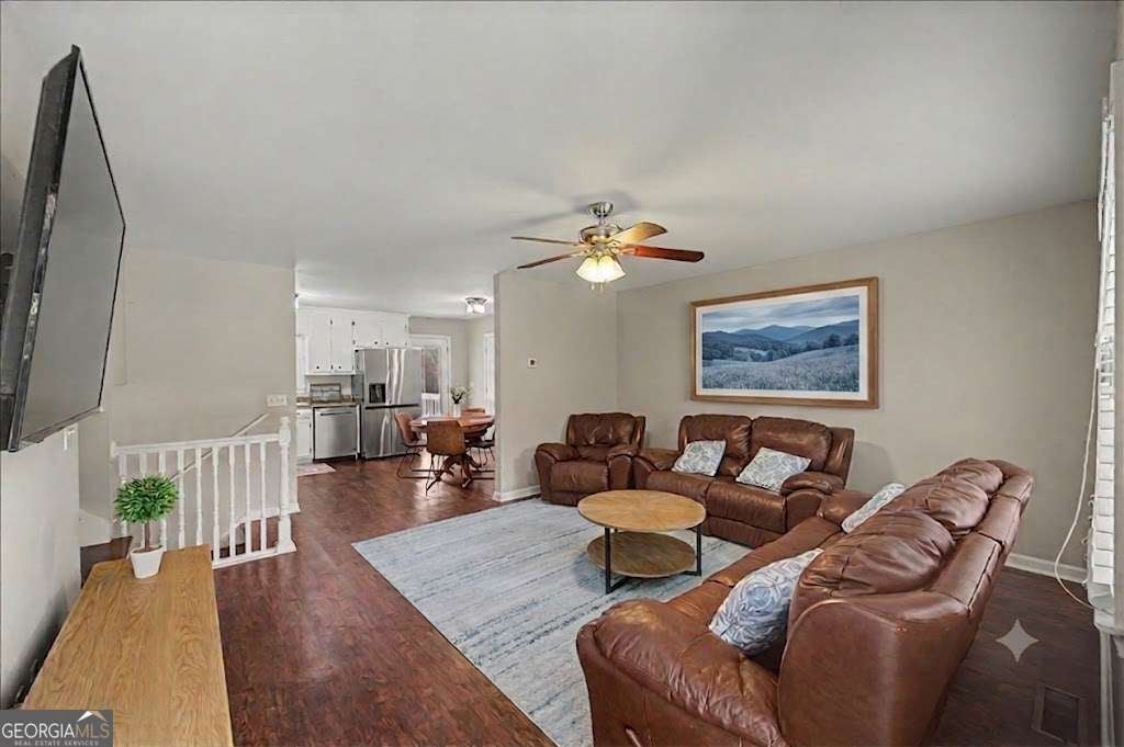 Photo of 558 NE Peeples Valley Road, Cartersville, GA 30121 (MLS # 10827021)