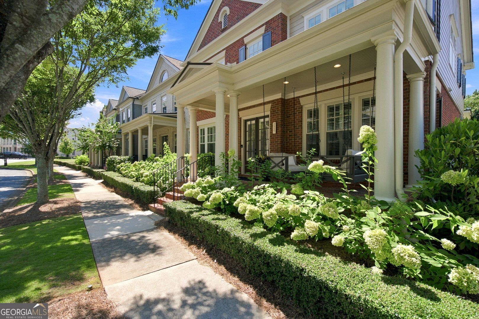 2117 Mcfarlin LN