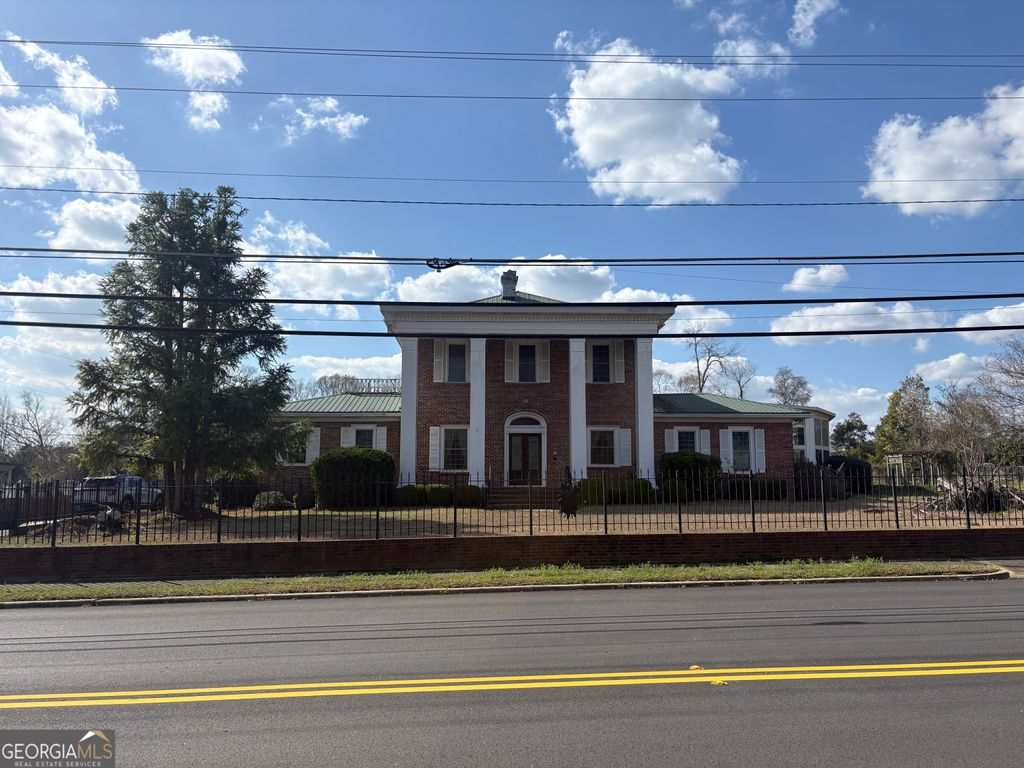 Photo of 335 N Main Street, Wadley, GA 30477 (MLS # 10706673)