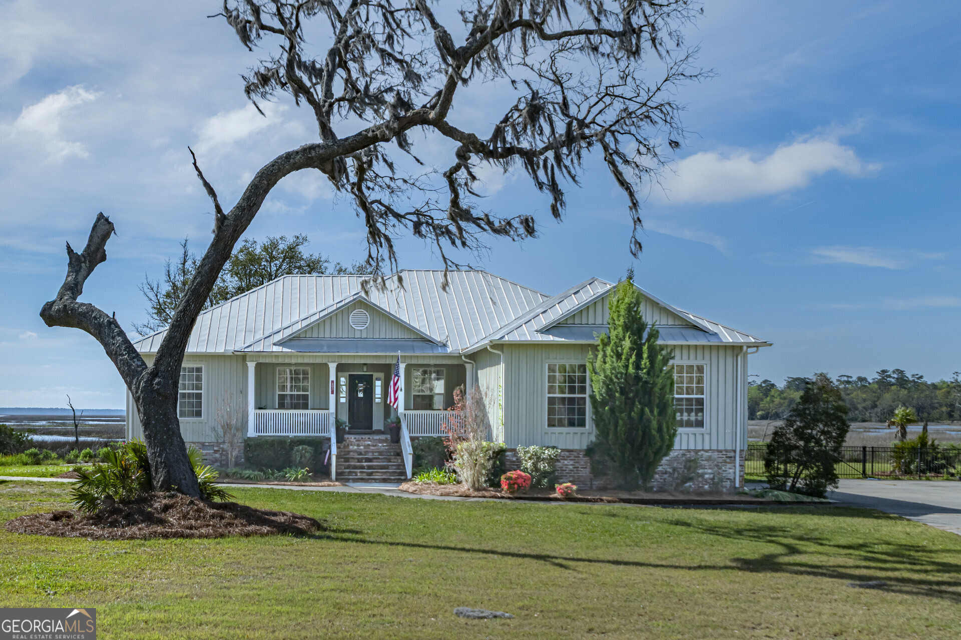 493 Harbor View DR
