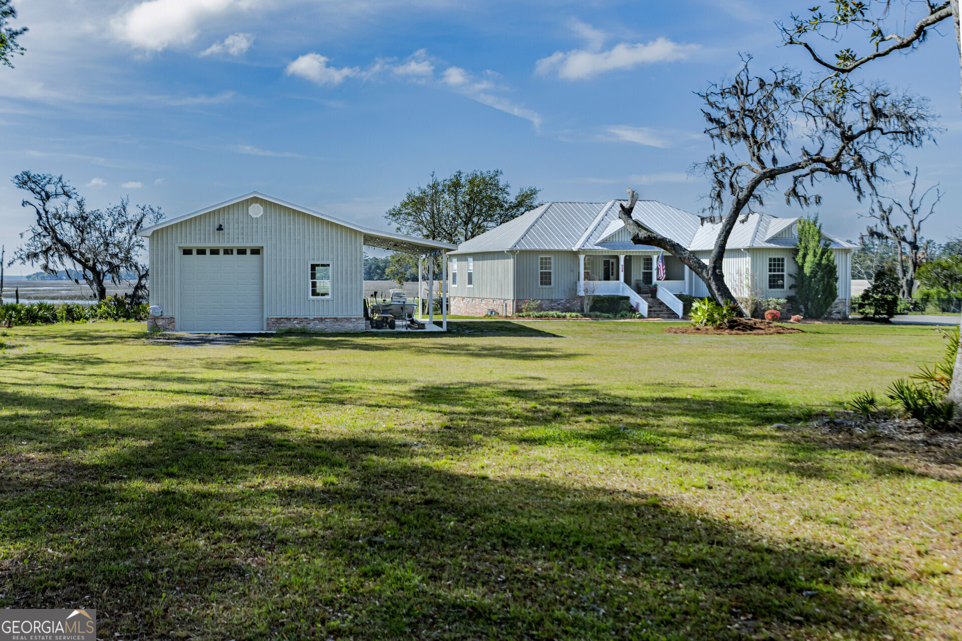 493 Harbor View DR