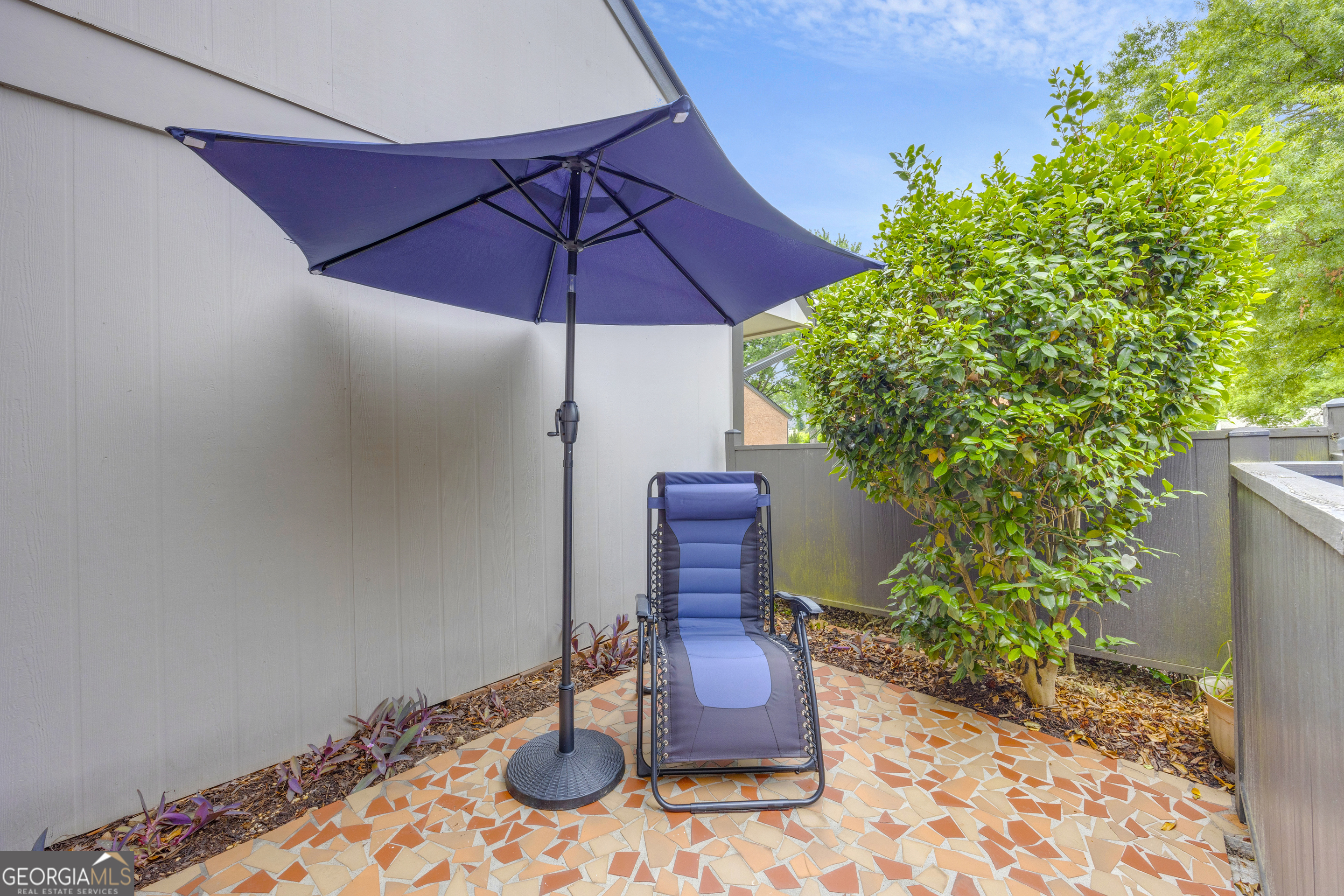 3252 Clairmont North NE