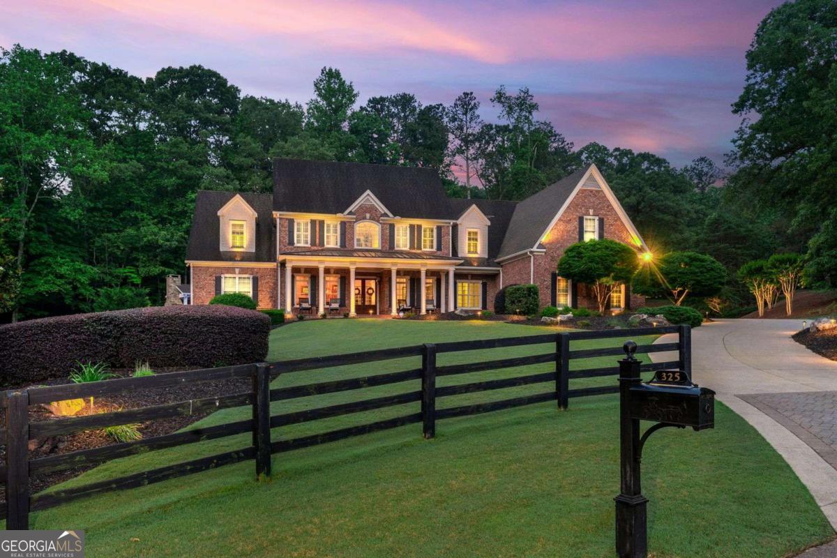 325 Edwards Brook LN