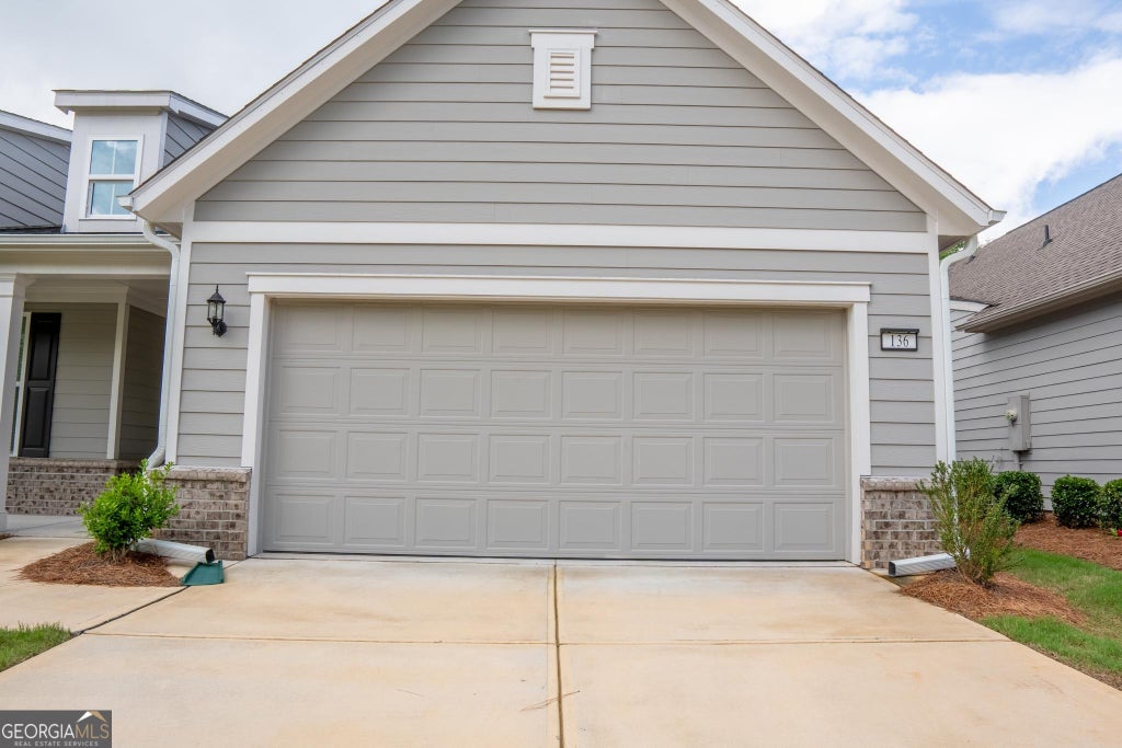 Photo of 136 Creekside Court, Griffin, GA 30223 (MLS # 10777149)