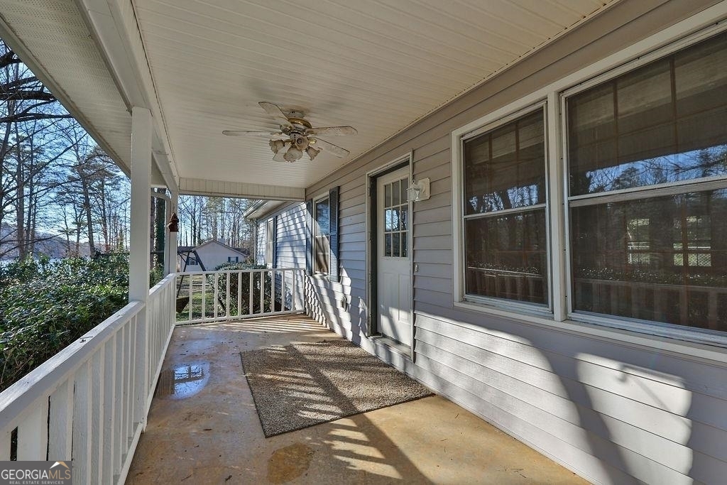 2733 Old Dawsonville RD